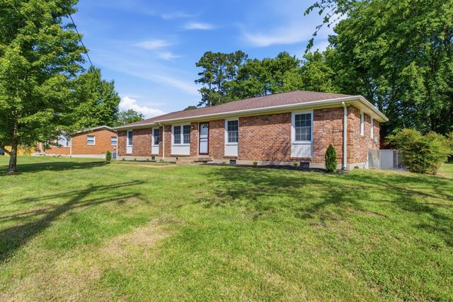 119 Gates Dr, Hendersonville, TN 37075