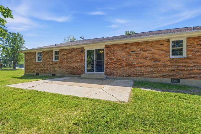 119 Gates Dr, Hendersonville, TN 37075