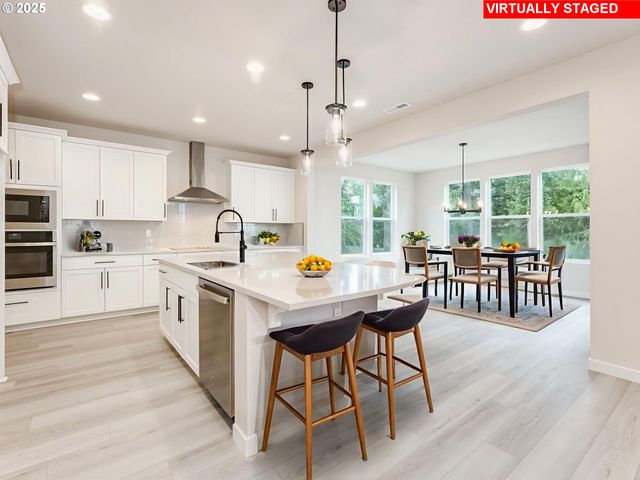 1865 Ne CURRIN CREEK Dr, Estacada, OR 97023