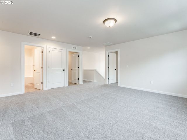 1865 Ne CURRIN CREEK Dr, Estacada, OR 97023