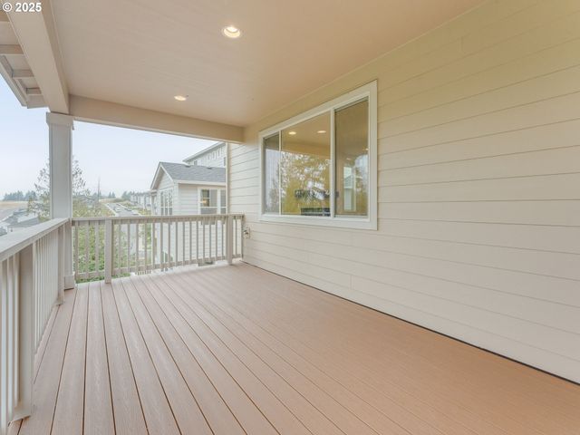 1865 Ne CURRIN CREEK Dr, Estacada, OR 97023