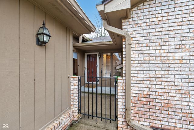 3641 Woodglen Way, Anderson, IN 46011