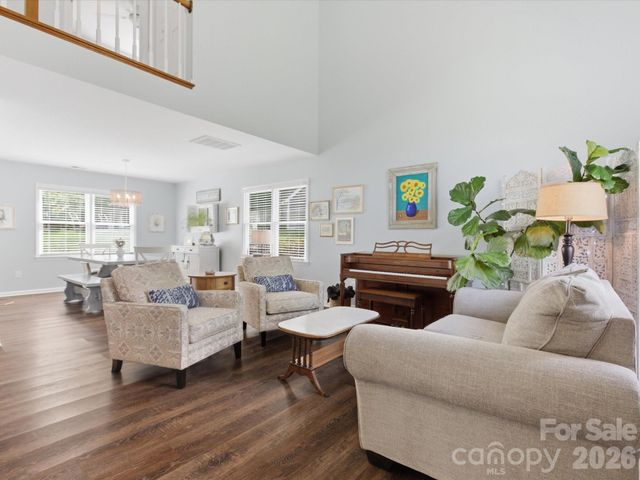 9804 Park Springs Court, Charlotte, NC 28210