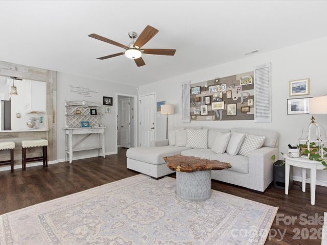 9804 Park Springs Court, Charlotte, NC 28210