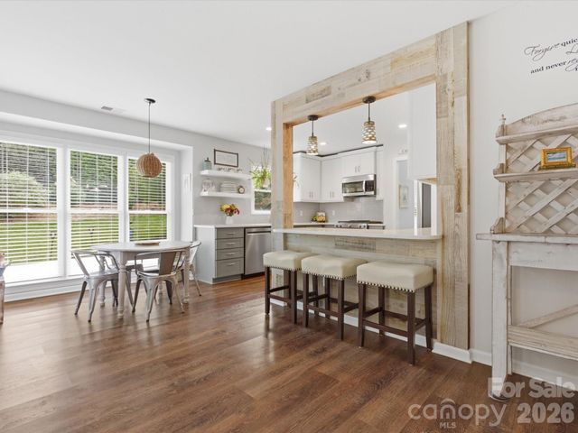 9804 Park Springs Court, Charlotte, NC 28210