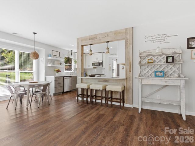 9804 Park Springs Court, Charlotte, NC 28210