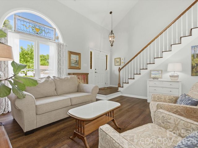 9804 Park Springs Court, Charlotte, NC 28210