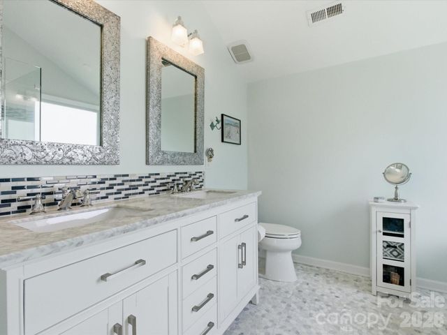 9804 Park Springs Court, Charlotte, NC 28210