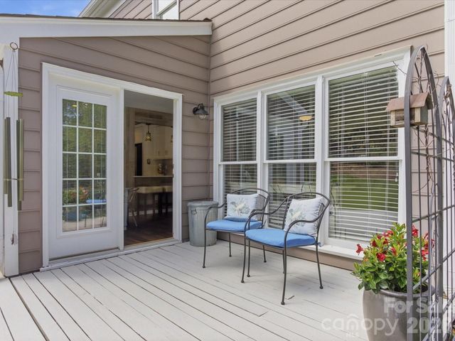 9804 Park Springs Court, Charlotte, NC 28210