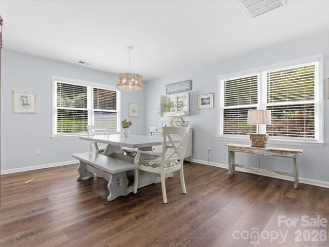 9804 Park Springs Court, Charlotte, NC 28210