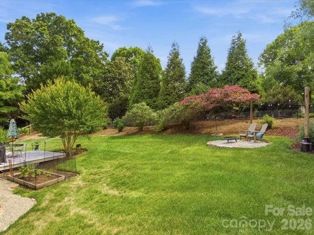 9804 Park Springs Court, Charlotte, NC 28210