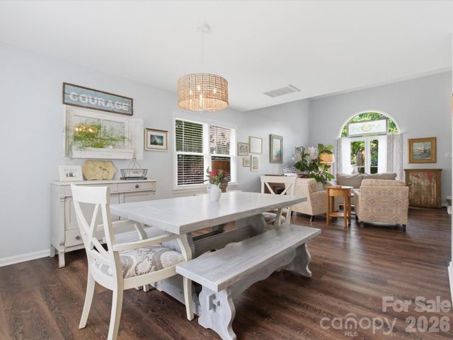 9804 Park Springs Court, Charlotte, NC 28210