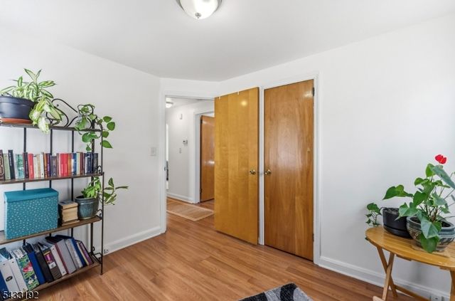 128 Livingston Rd, Linden City, NJ 07036