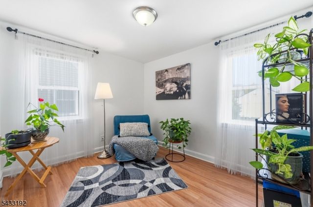128 Livingston Rd, Linden City, NJ 07036