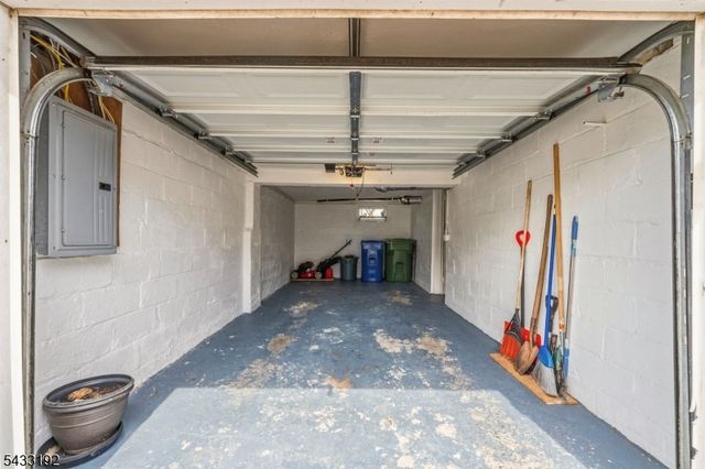 128 Livingston Rd, Linden City, NJ 07036
