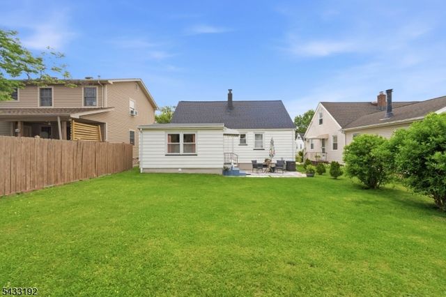 128 Livingston Rd, Linden City, NJ 07036