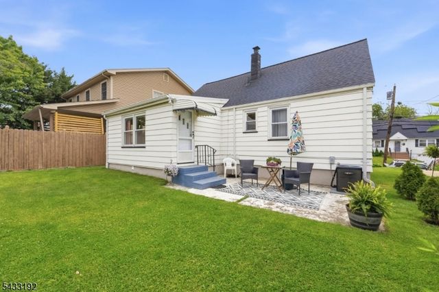 128 Livingston Rd, Linden City, NJ 07036