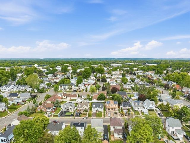 128 Livingston Rd, Linden City, NJ 07036