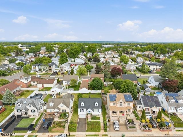 128 Livingston Rd, Linden City, NJ 07036