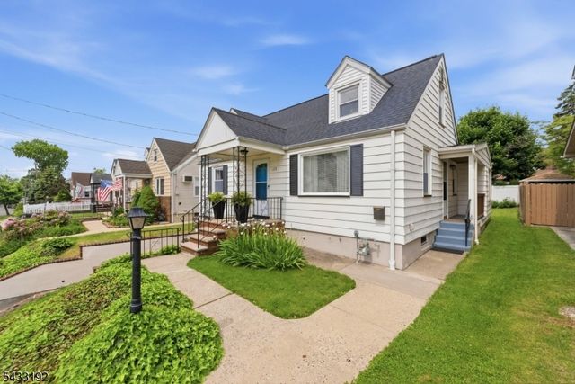 128 Livingston Rd, Linden City, NJ 07036