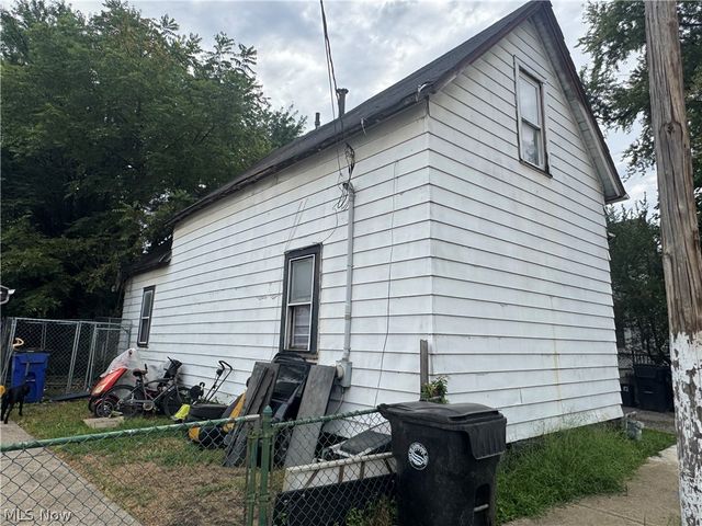 3062 E 67th Street, Cleveland, OH 44127