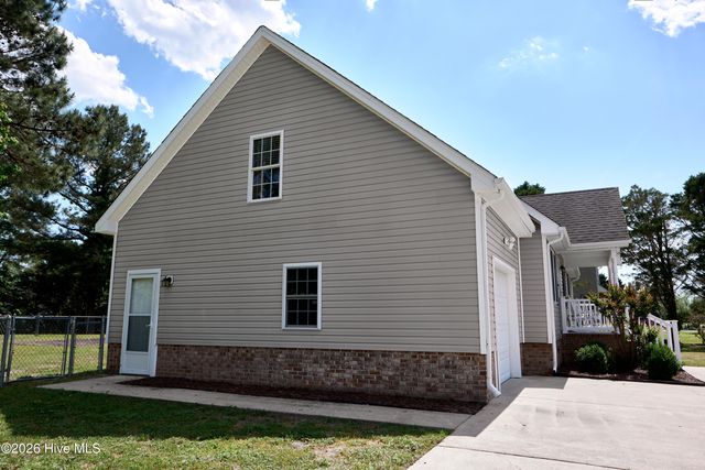 402 Betty Drive, Elizabeth City, NC 27909