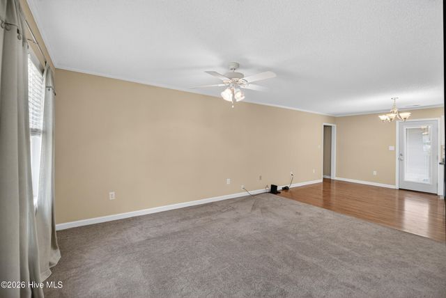402 Betty Drive, Elizabeth City, NC 27909