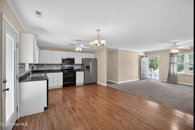 402 Betty Drive, Elizabeth City, NC 27909