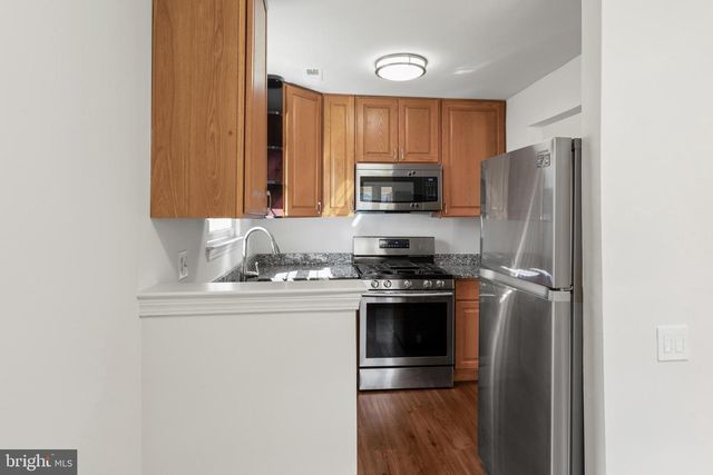 412 TAVISTOCK, Cherry Hill, NJ 08034