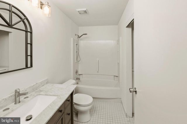 412 TAVISTOCK, Cherry Hill, NJ 08034