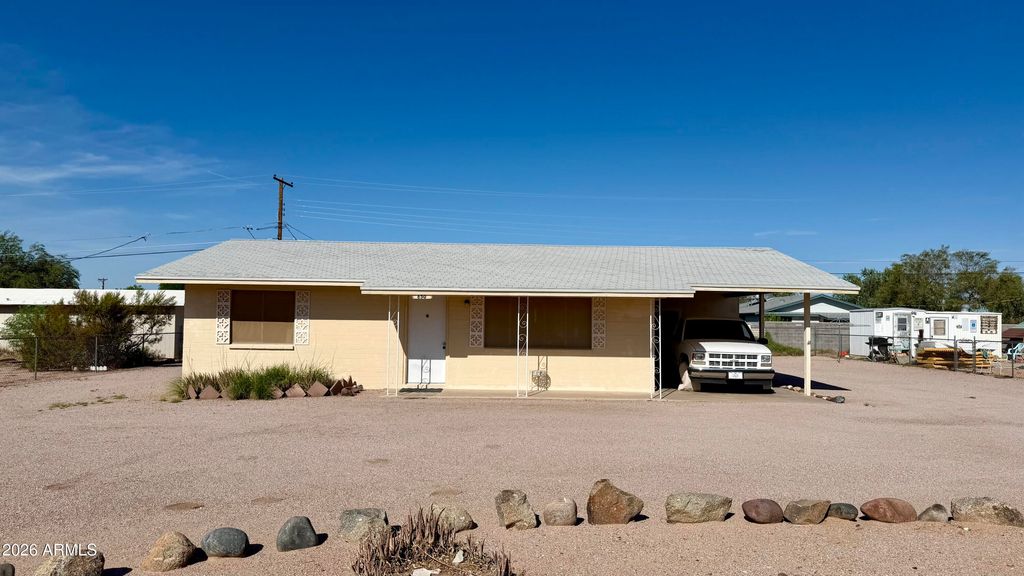 650 S CORNWALL Drive, Apache Junction, AZ 85120 — exterior