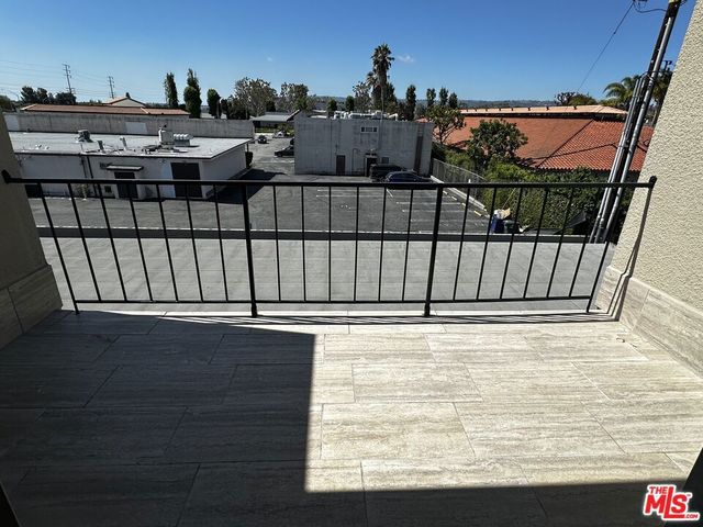3422 Maricopa Street 219, Torrance, CA 90503