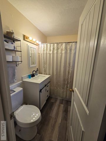 681 N 2780 E, St Anthony, ID 83445