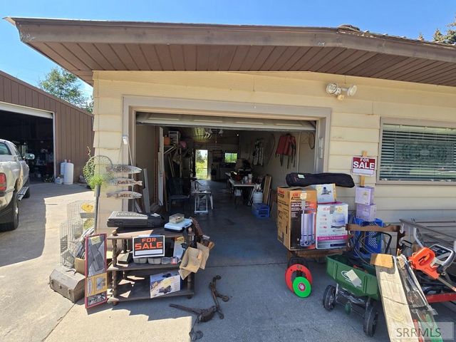 681 N 2780 E, St Anthony, ID 83445