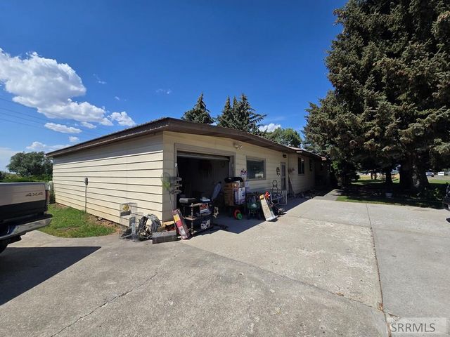 681 N 2780 E, St Anthony, ID 83445