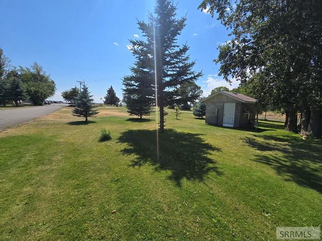 681 N 2780 E, St Anthony, ID 83445