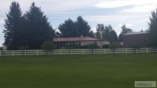 681 N 2780 E, St Anthony, ID 83445