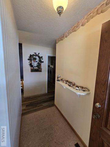681 N 2780 E, St Anthony, ID 83445