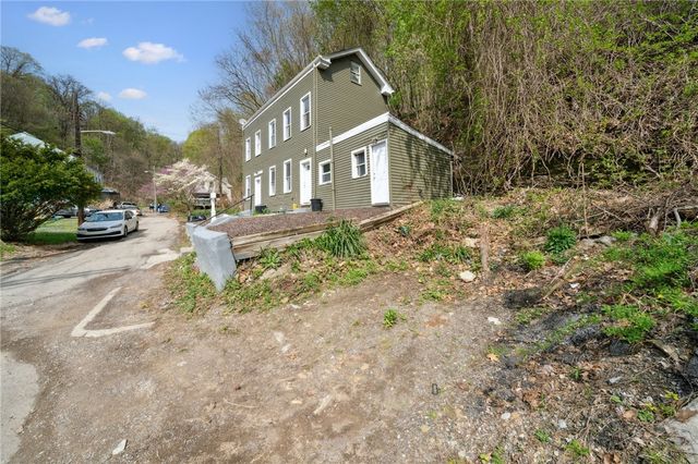 2819 Spring Garden Ave, Spring Garden, PA 15212