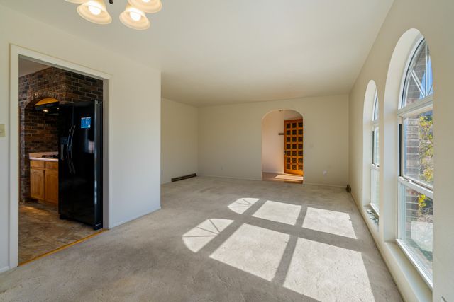 207 Wells Drive NE, Albuquerque, NM 87123