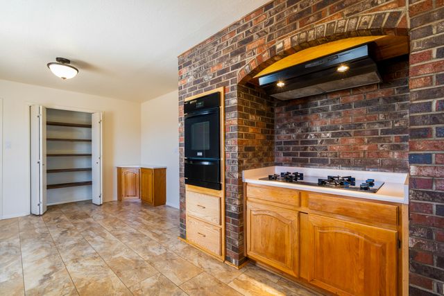 207 Wells Drive NE, Albuquerque, NM 87123