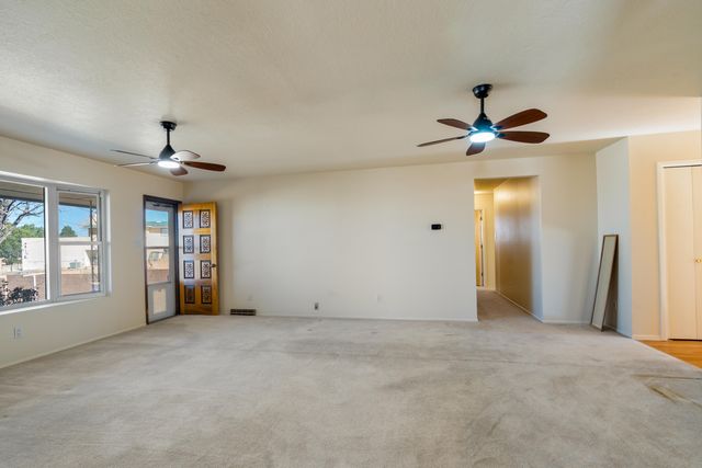 207 Wells Drive NE, Albuquerque, NM 87123