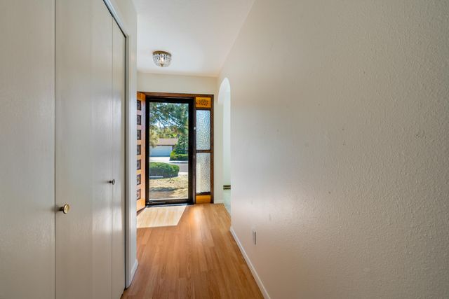 207 Wells Drive NE, Albuquerque, NM 87123