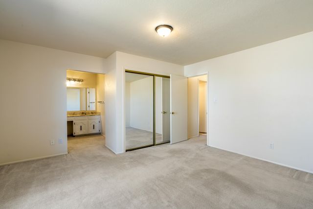 207 Wells Drive NE, Albuquerque, NM 87123