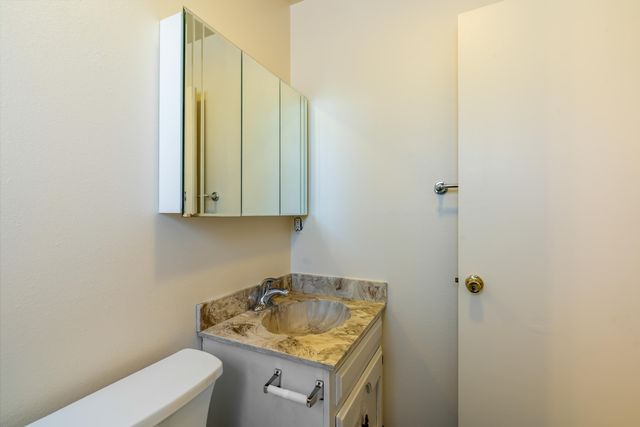 207 Wells Drive NE, Albuquerque, NM 87123