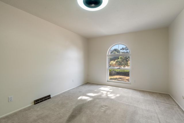 207 Wells Drive NE, Albuquerque, NM 87123