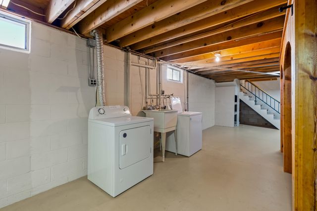 207 Wells Drive NE, Albuquerque, NM 87123