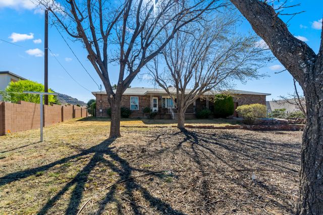 207 Wells Drive NE, Albuquerque, NM 87123