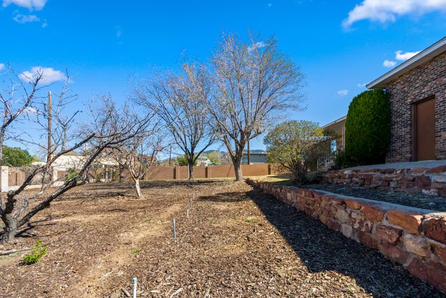 207 Wells Drive NE, Albuquerque, NM 87123