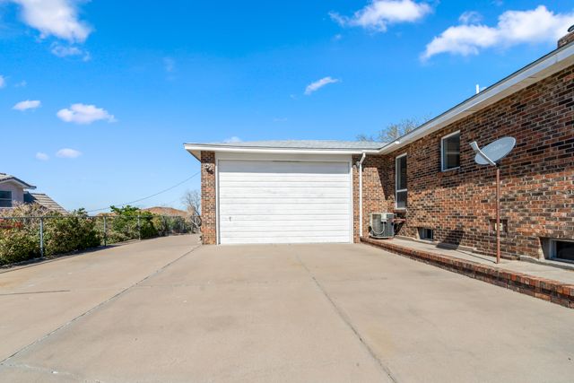 207 Wells Drive NE, Albuquerque, NM 87123